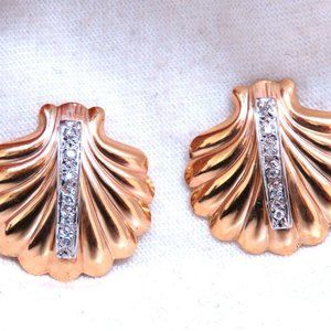 .06ct Natural diamond earrings 14kt yellow gold